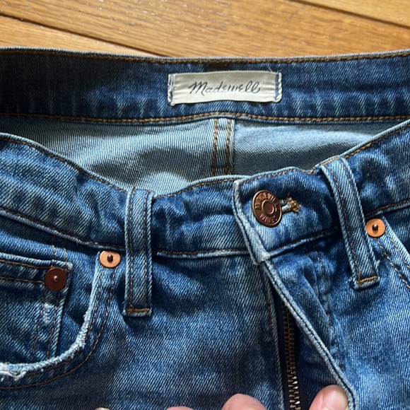 Madewell High Rise Denim Shorts, Size 26 - Picture 3 of 9